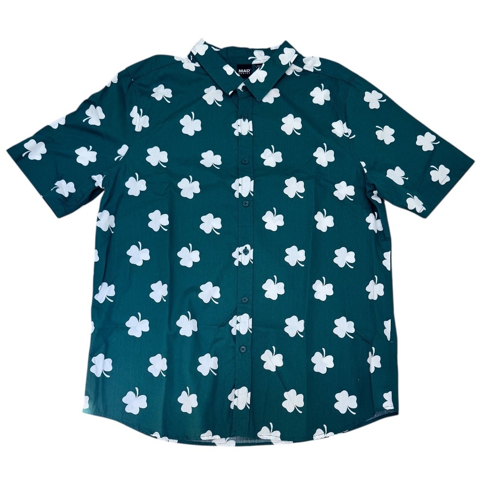 MAD ENGINE GREEN W WHITE SHAMROCKS SHORT SLEEVE BUTTON DOWN ST PATRICKS SHIRT